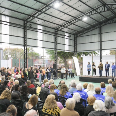 Nuevo playón multideportivo techado en Ituzaingó Sur
