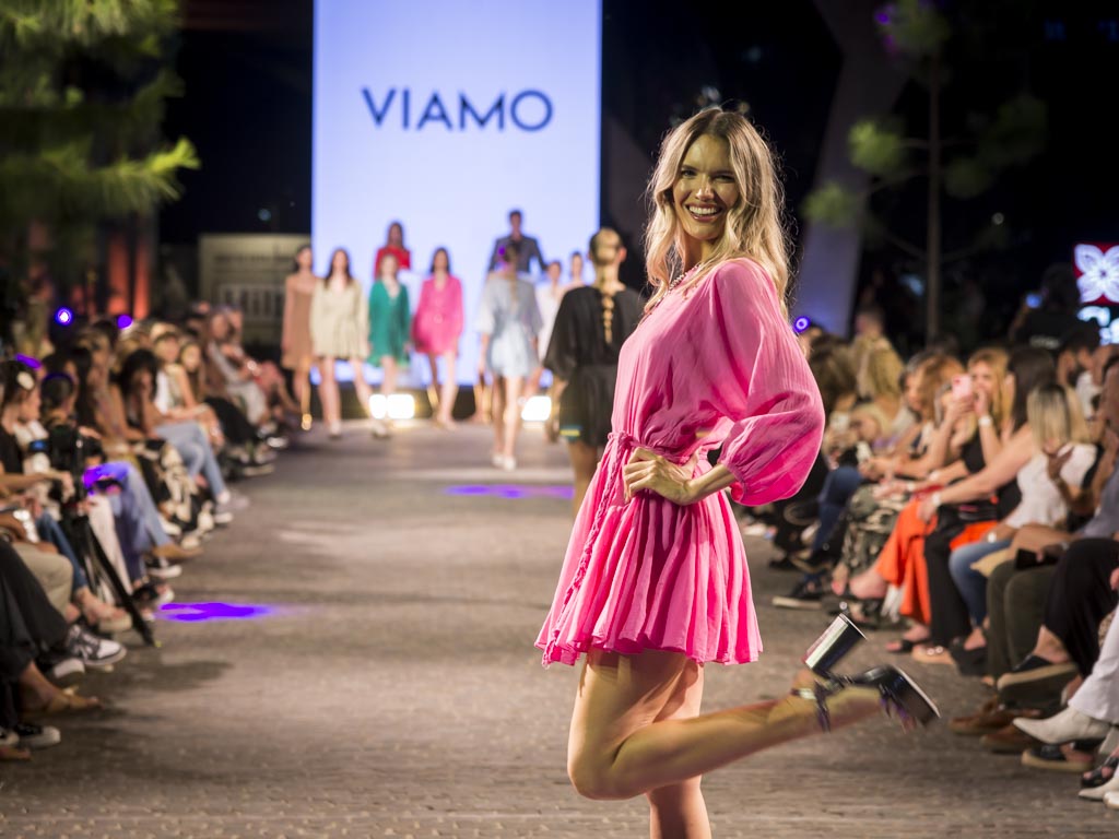 El desfile de moda Go Fashion cerró el año en Parque Leloir. Archivo 2023.