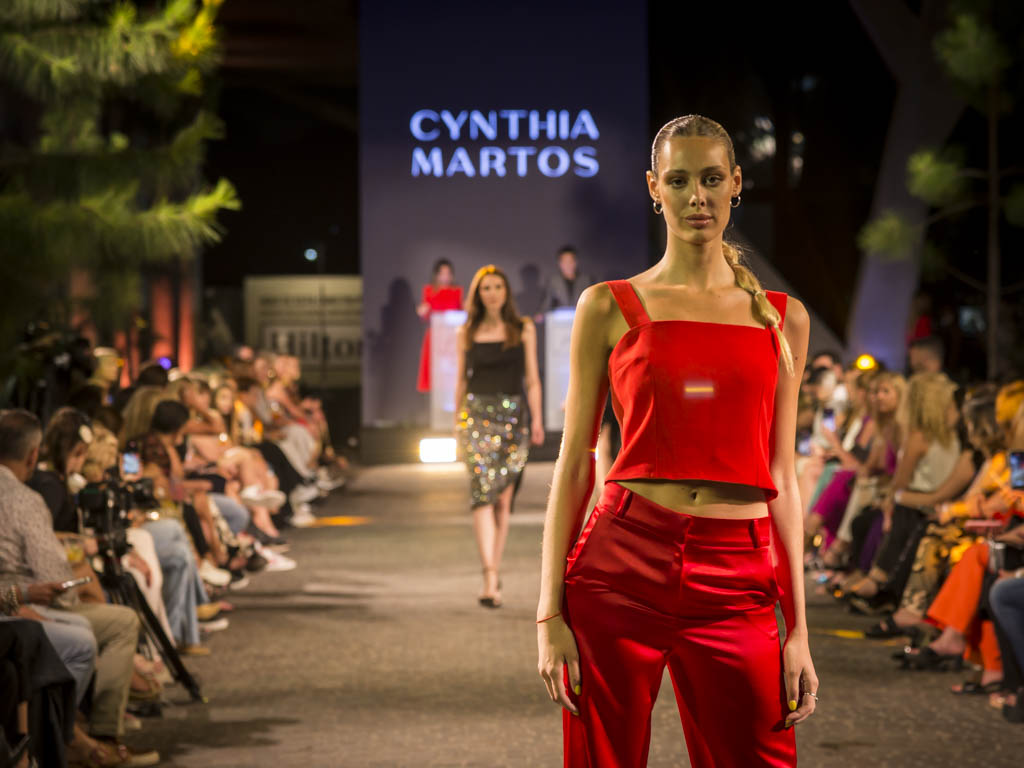 El desfile de moda Go Fashion cerró el año en Parque Leloir. 