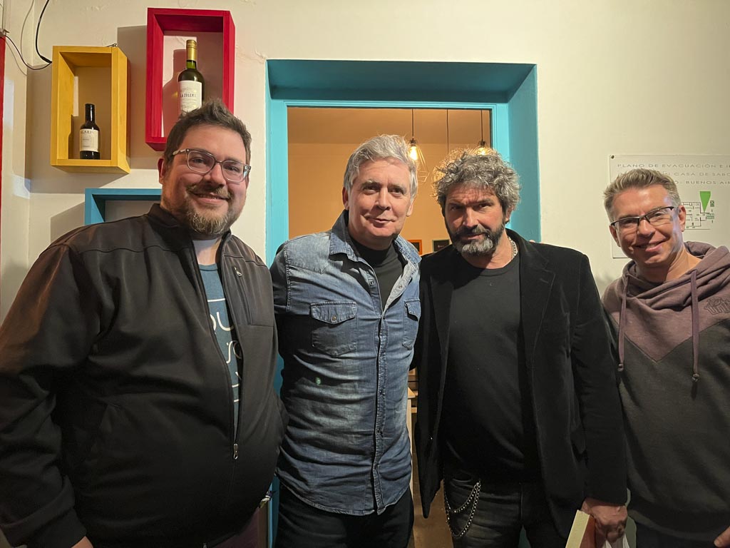 Desde la Izquierda: Leandro Fernández Vivas, Director Periodístico de Ituzaingó Digital, Rodrigo Manigot, Iván Noble y Gabriel Colonna, Director de Ituzaingó Digital. 