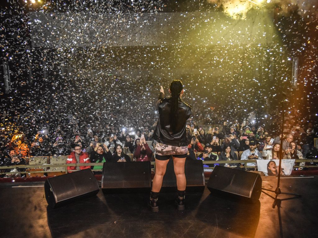 Valentina Márquez hizo bailar al Teatro Gran Ituzaingó