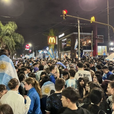 ¡Argentina a la final! Así festejaron Castelar e Ituzaingó en Santa Rosa