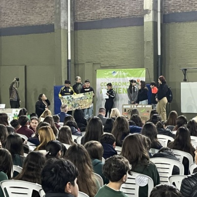 Compromiso Ambiental: los estudiantes de Ituzaingó prometieron cuidar la naturaleza