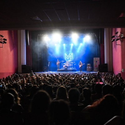 Eruca Sativa llenó el Teatro Gran Ituzaingó por el Día de la Memoria
