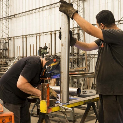 Descubrí la historia desconocida de los arcos del Club GEI y dónde fueron fabricados