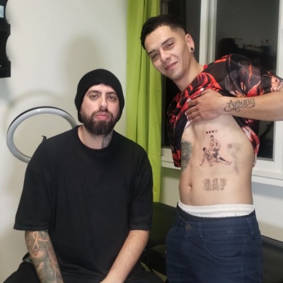 Locura por la Scaloneta: un fanático se tatuó el quite de Paredes del partido con Egipto